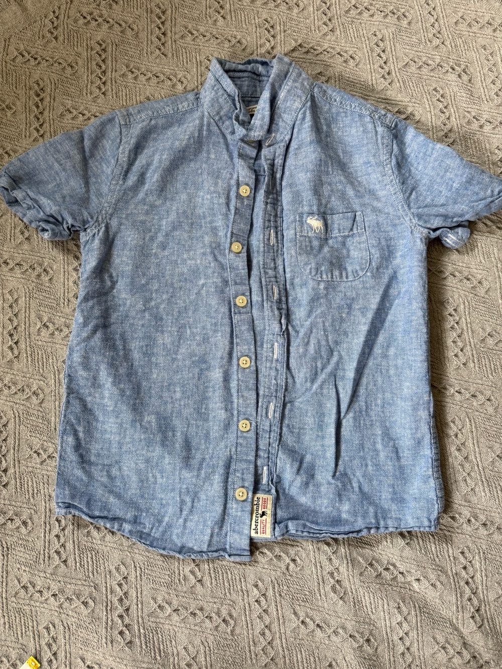 Abercrombie Kids Chambray Button-Up Shirt | Size 9/10 | Light Blue